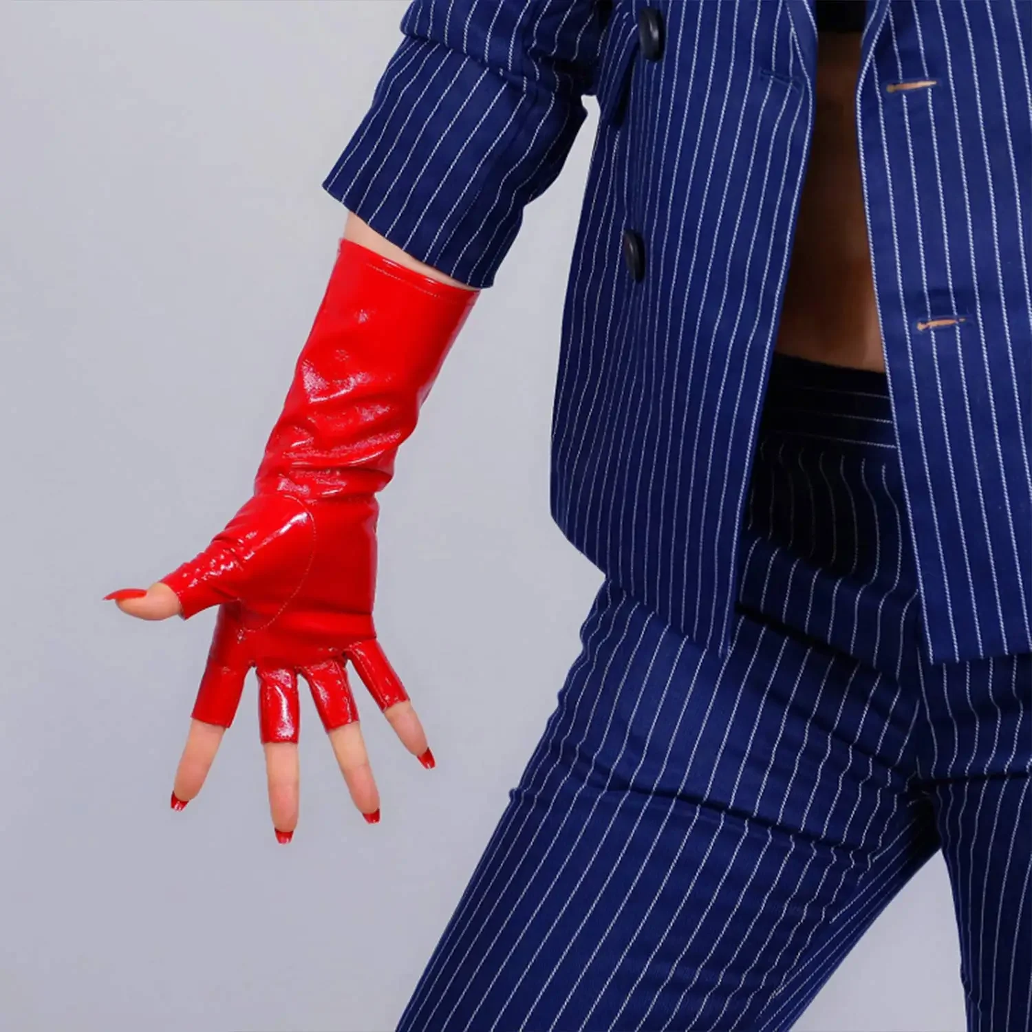 Patent Leather Shine - ถุงมือยาวแบบไม่มีนิ้วสำหรับผู้หญิง สีแดงเงา ทำจากลาเท็กซ์และหนังเทียม ความยาว 28 ซม.