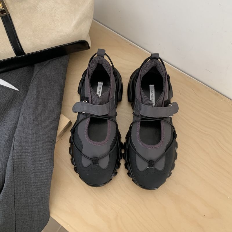 รองเท้าแมรี่เจนแบบสปอร์ตทรงหนา - Sneakers Care บทวิจารณ์และราคา