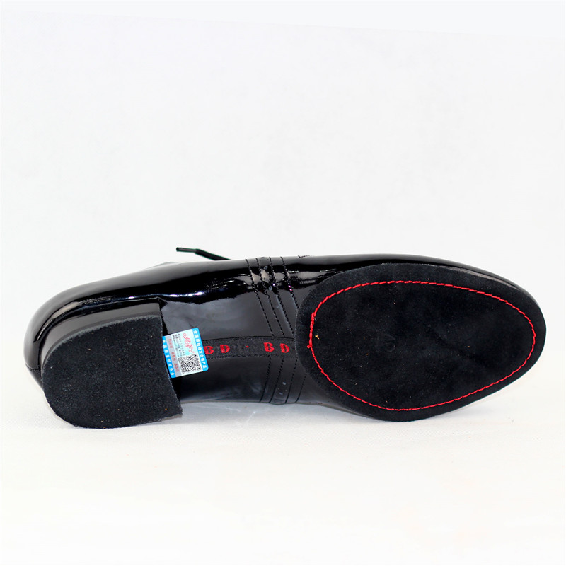 ชายรุ่นใหม่มาตรฐานรองเท้า BD31 - Patent Leather Shine บทวิจารณ์และราคา