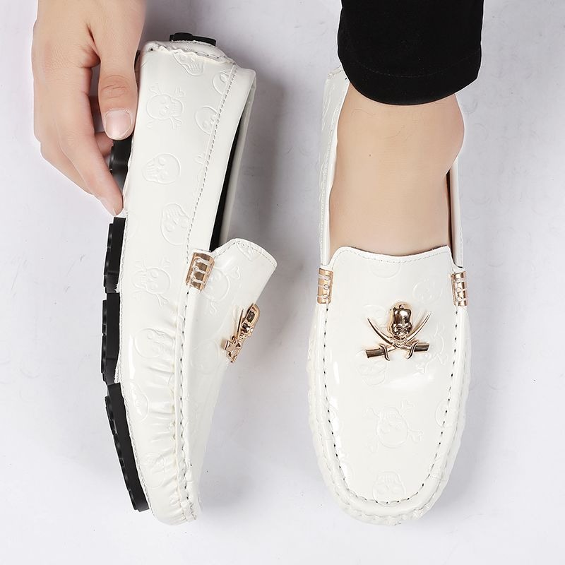 รองเท้าโลฟเฟอร์ผู้ชาย ไซส์ 38- - Patent Leather Shine บทวิจารณ์และราคา